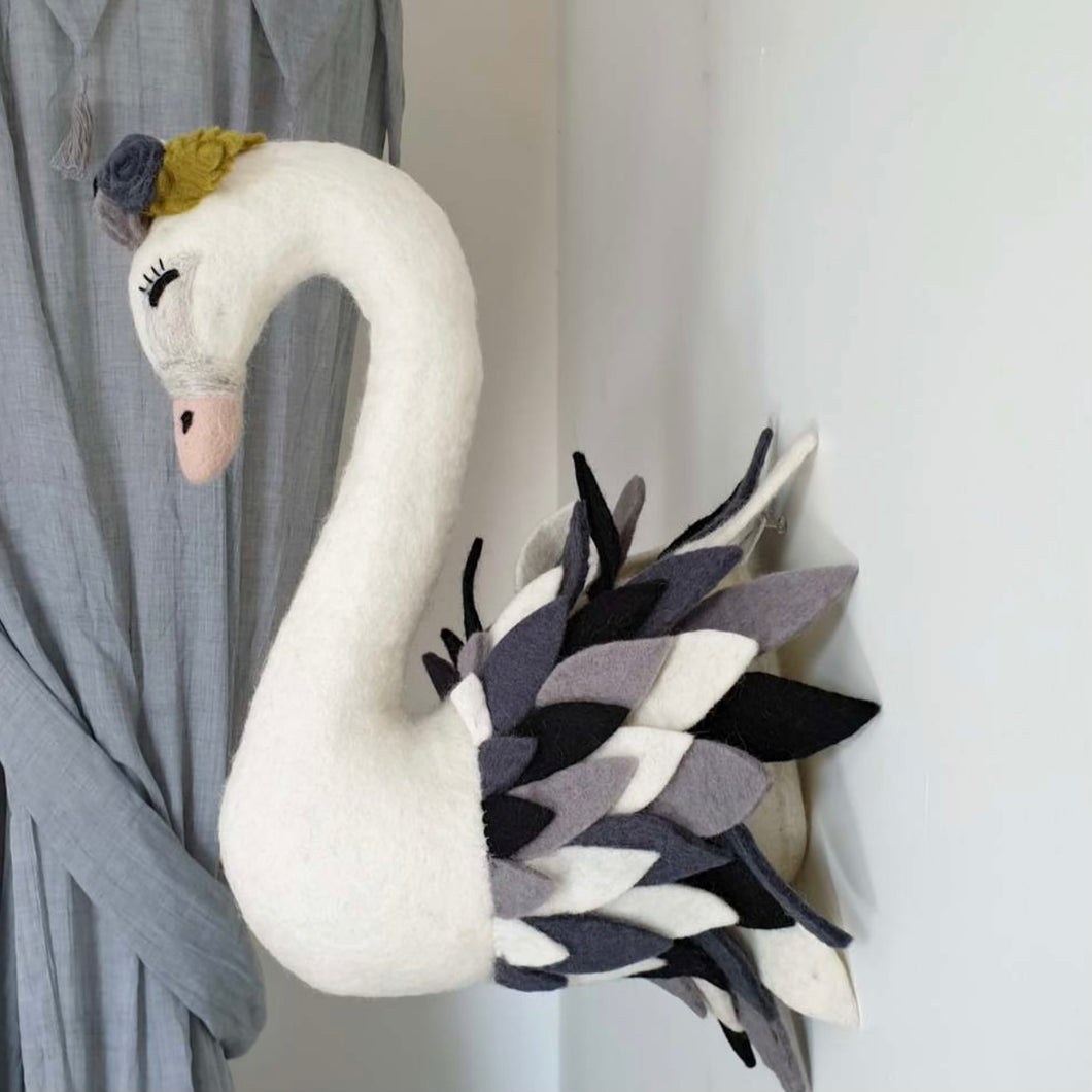 Felt Swan Head